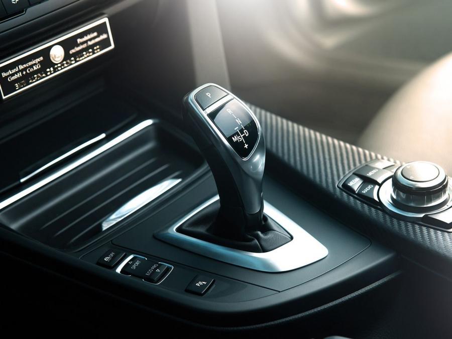 Детали интерьера Alpina D3 Bi-Turbo Limousine (F30) 2013 года  (фото 2 из 17)